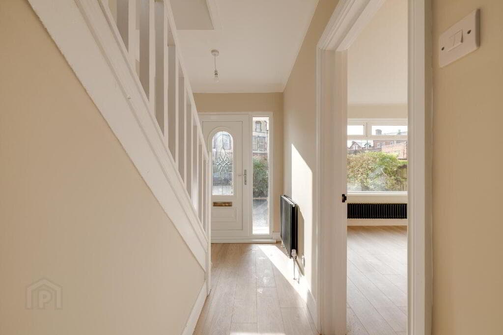 204E Upper Lisburn Road, Finaghy, Upper Lisburn Road, Belfast, BT10 0LA photo 2