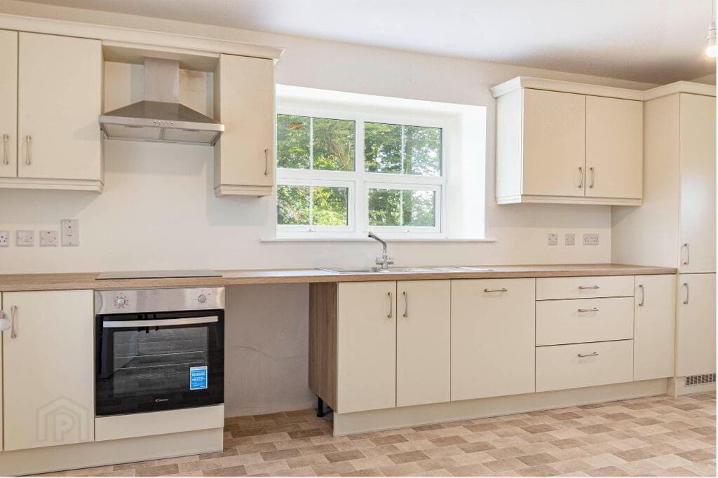 Flat 2, 102 Wellesley Avenue, Belfast, BT9 6DH photo 5